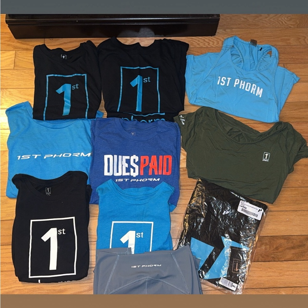 1st Phorm Women’s Sz Small-Large lot